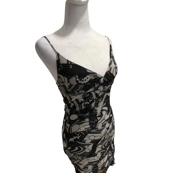 GARAGE. Sz XS. Gray/Black Spaghetti Strap form fitting dress. - Picture 9 of 13